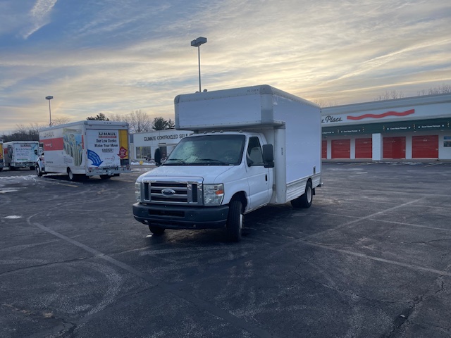 Used 2010 14 ' Box Truck for sale