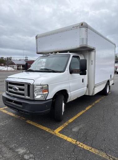 Used 2008 14 ' Box Truck for sale