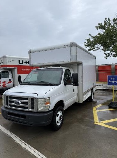 Used 2010 14 ' Box Truck for sale