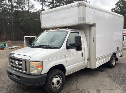 Used 2010 14 ' Box Truck for sale