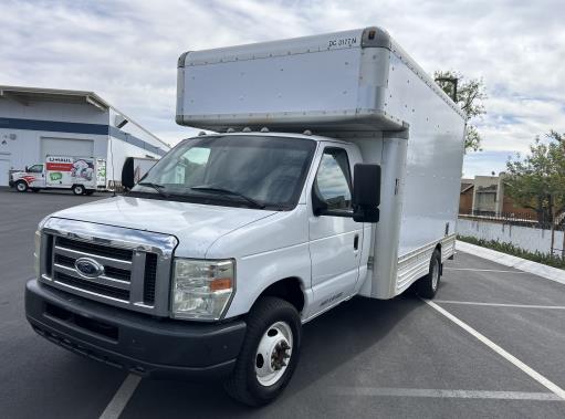 Used 2010 14 ' Box Truck for sale