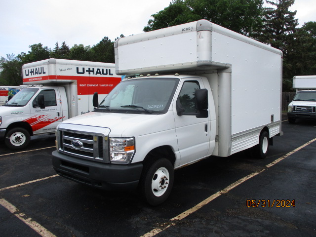 Used 2008 14 ' Box Truck for sale