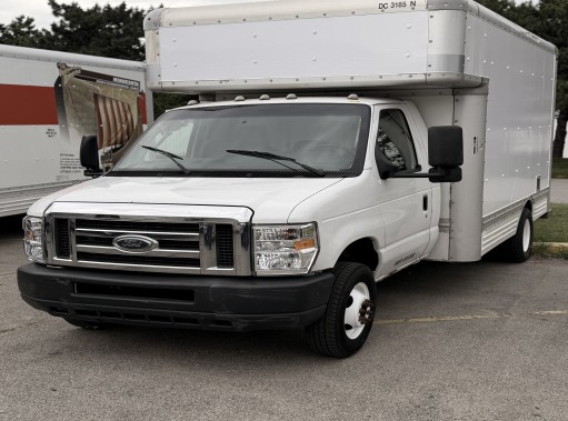 Used 2010 14 ' Box Truck for sale