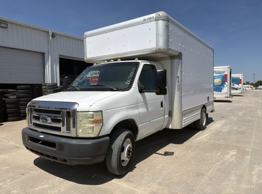 Used 2010 14 ' Box Truck for sale