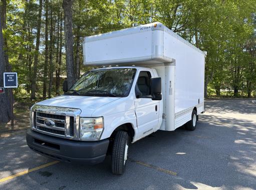 Used 2010 14 ' Box Truck for sale