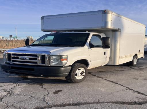 Used 2010 14 ' Box Truck for sale