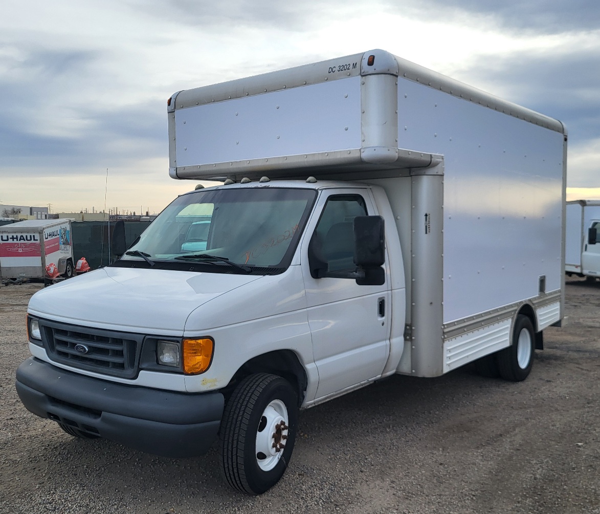 Used 2006 14 ' Box Truck for sale
