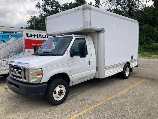 Used 2010 14 ' Box Truck for sale