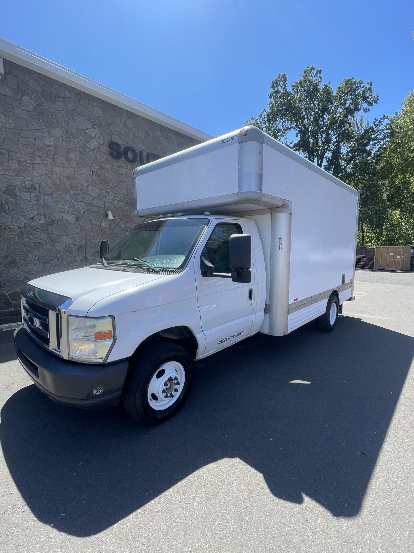 Used 2008 14 ' Box Truck for sale