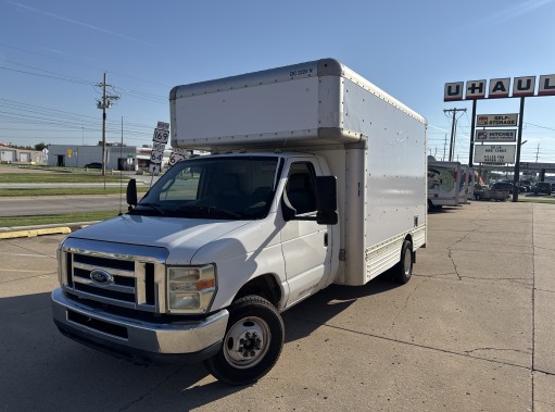 Used 2010 14 ' Box Truck for sale