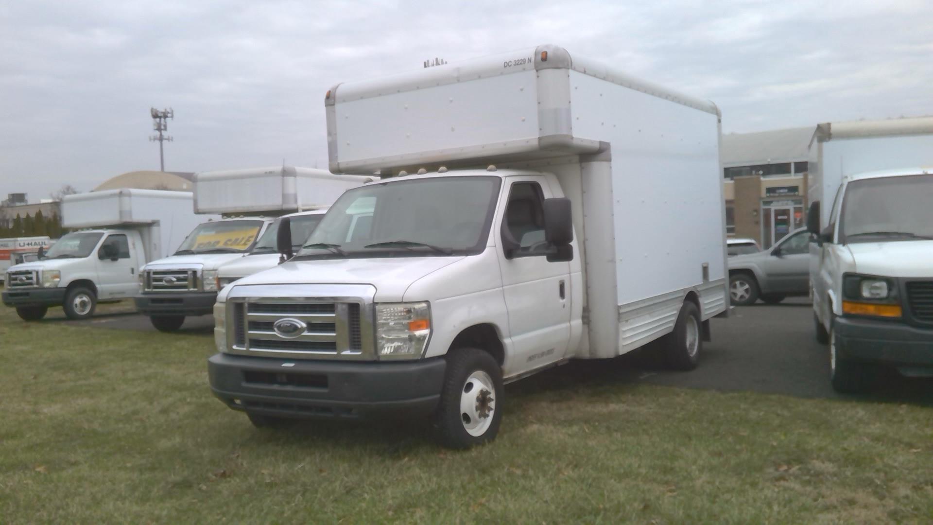 Used 2010 14 ' Box Truck for sale