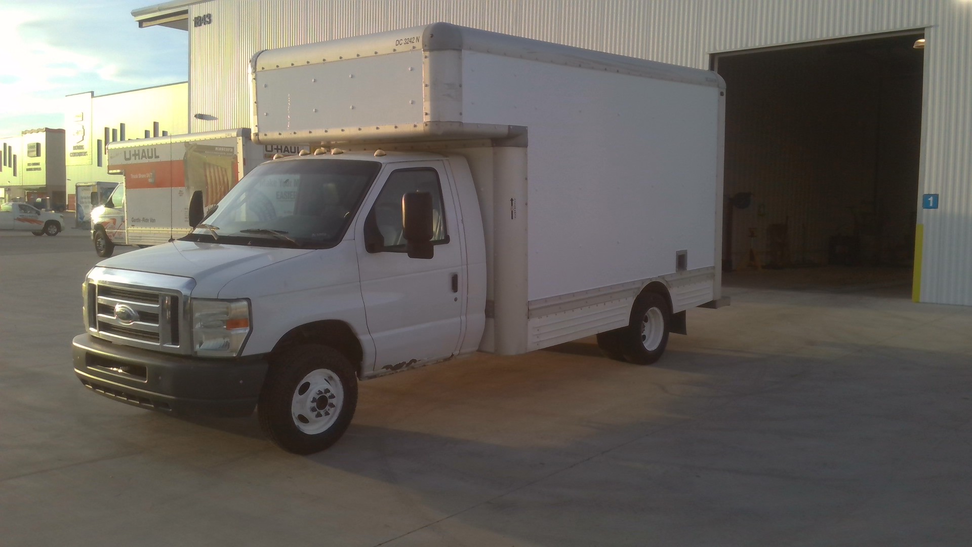 Used 2010 14 ' Box Truck for sale