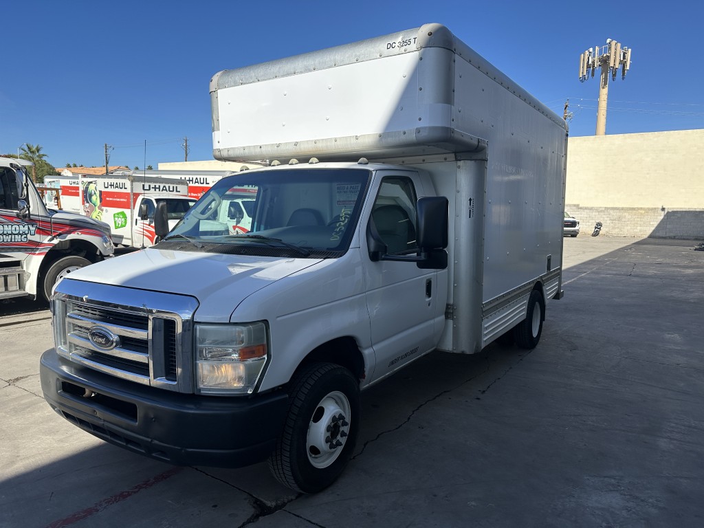 Used 2008 14 ' Box Truck for sale