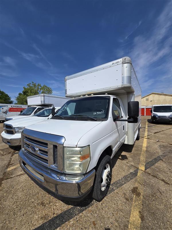 Used 2008 14 ' Box Truck for sale