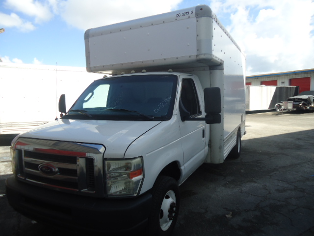 Used 2012 14 ' Box Truck for sale