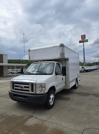 Used 2010 14 ' Box Truck for sale