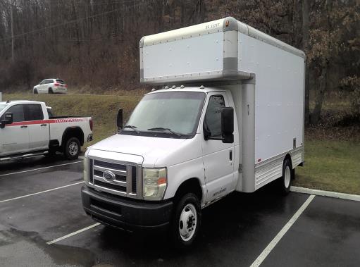 Used 2008 14 ' Box Truck for sale