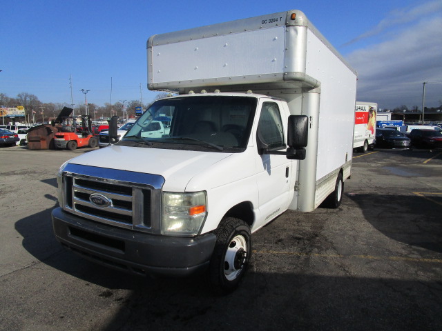 Used 2008 14 ' Box Truck for sale