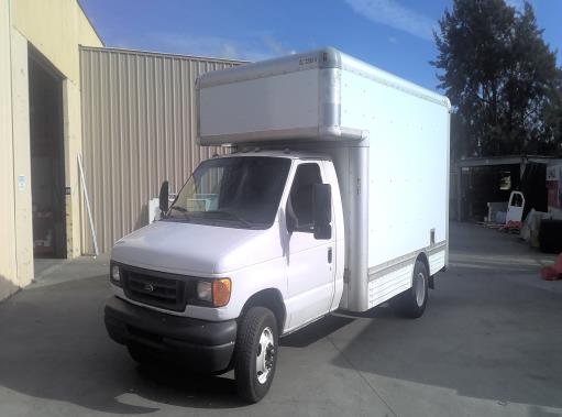 Used 2007 14 ' Box Truck for sale
