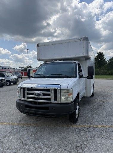 Used 2010 14 ' Box Truck for sale