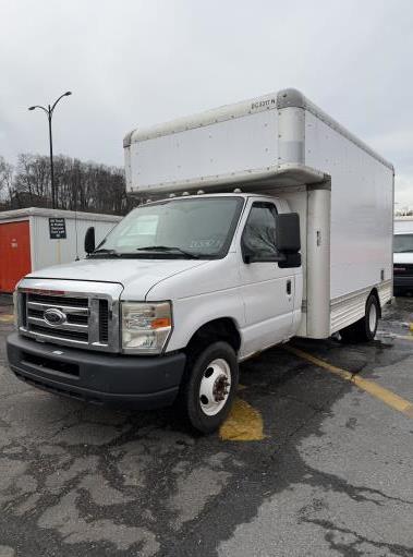 Used 2010 14 ' Box Truck for sale