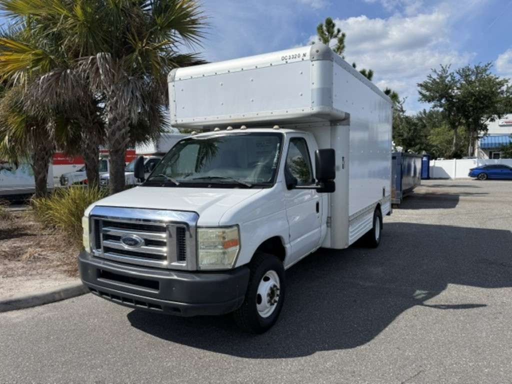 Used 2010 14 ' Box Truck for sale