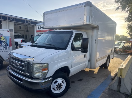 Used 2012 14 ' Box Truck for sale