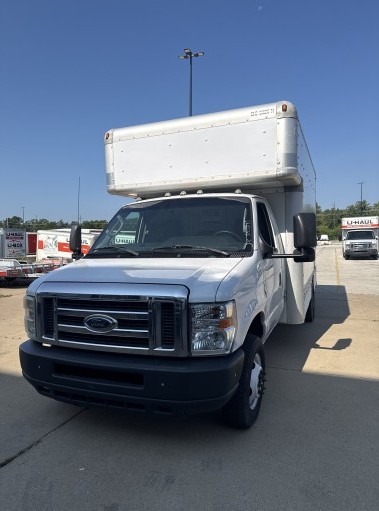 Used 2010 14 ' Box Truck for sale