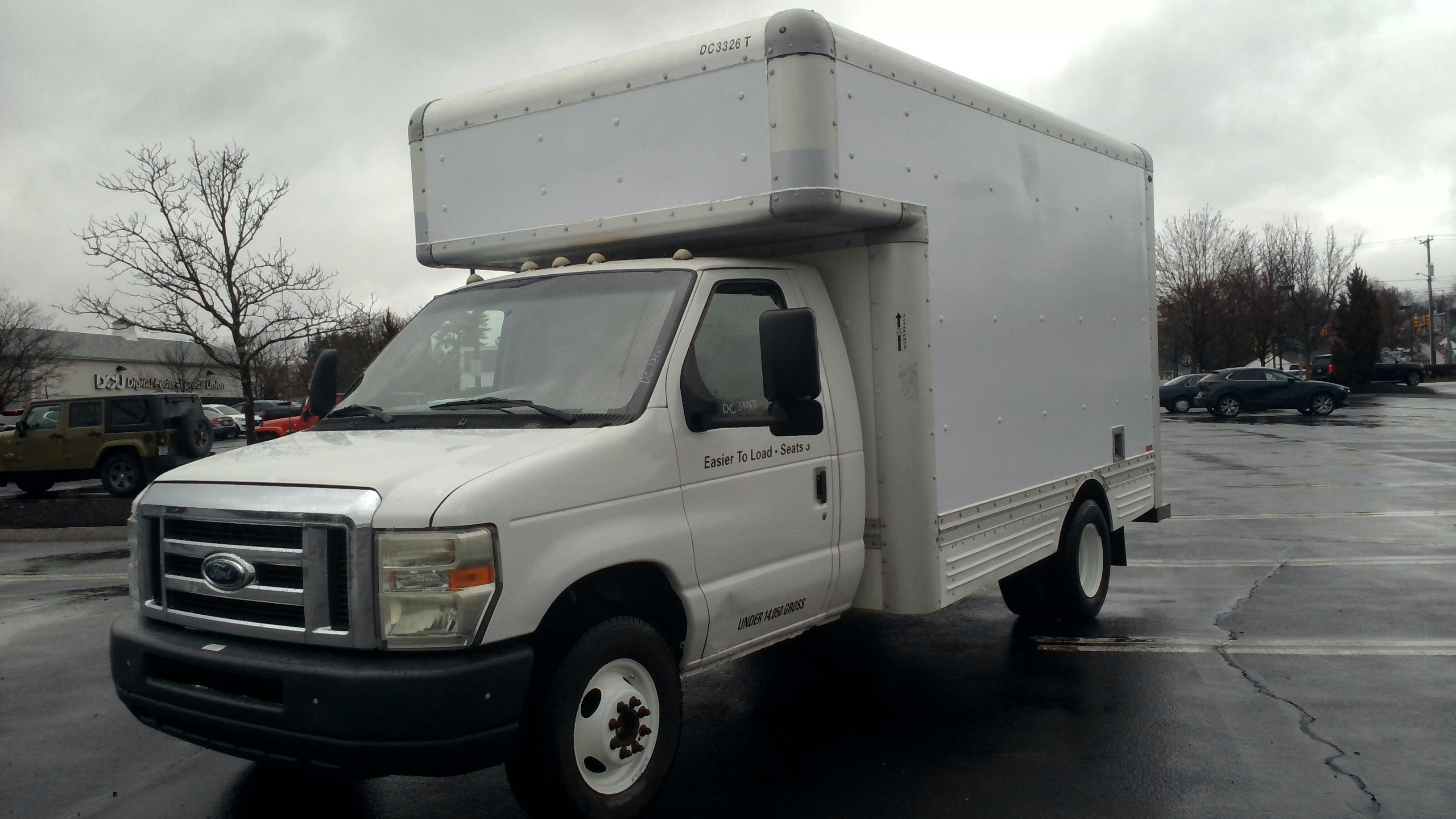 Used 2008 14 ' Box Truck for sale