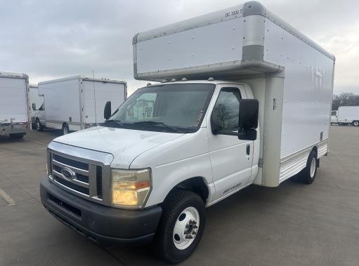 Used 2008 14 ' Box Truck for sale