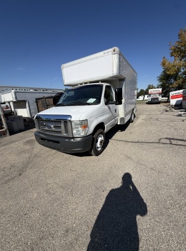 Used 2010 14 ' Box Truck for sale