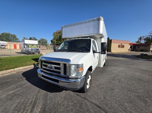 Used 2010 14 ' Box Truck for sale