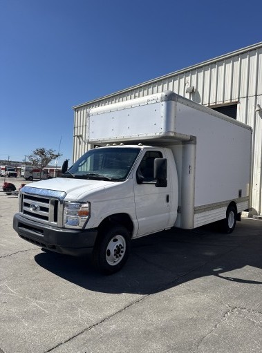 Used 2012 14 ' Box Truck for sale