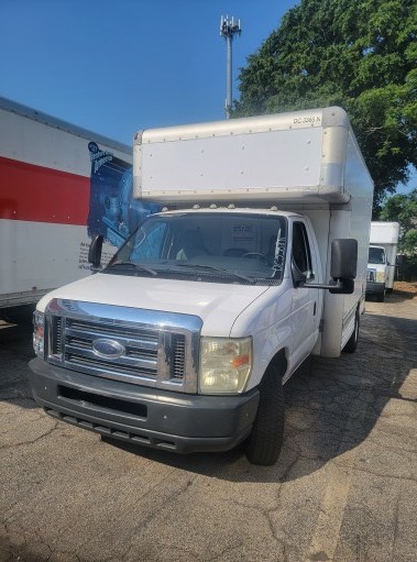 Used 2010 14 ' Box Truck for sale