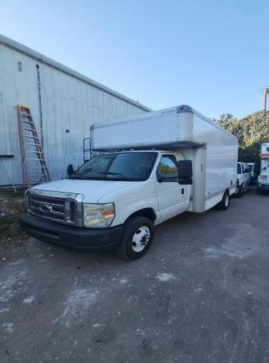 Used 2010 14 ' Box Truck for sale