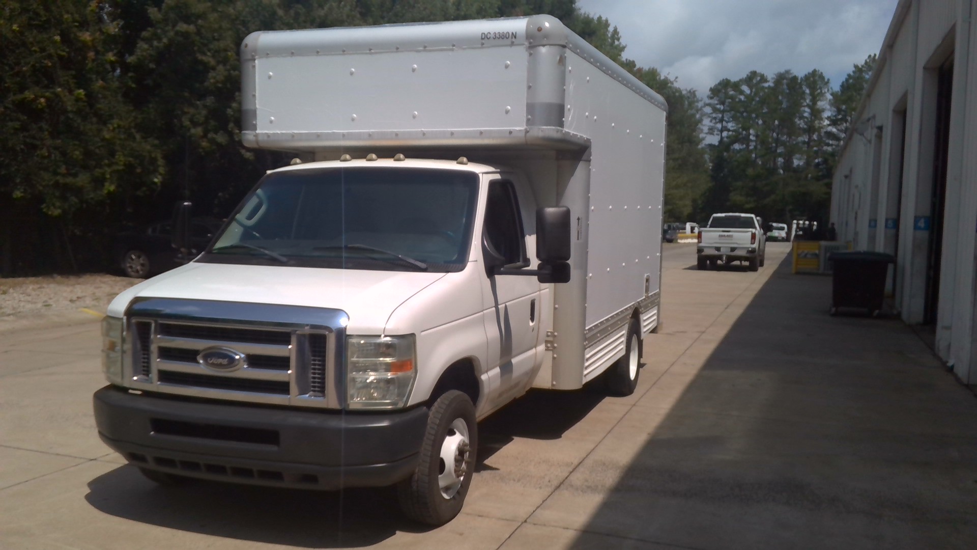 Used 2010 14 ' Box Truck for sale