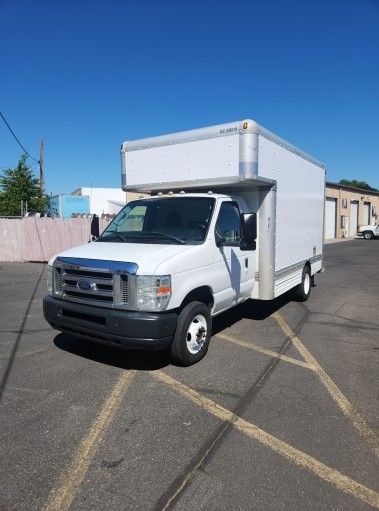 Used 2010 14 ' Box Truck for sale