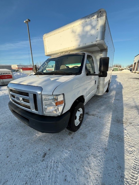 Used 2008 14 ' Box Truck for sale