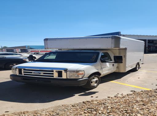 Used 2010 14 ' Box Truck for sale