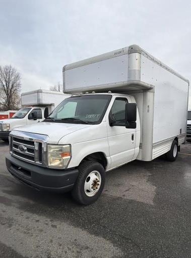 Used 2008 14 ' Box Truck for sale