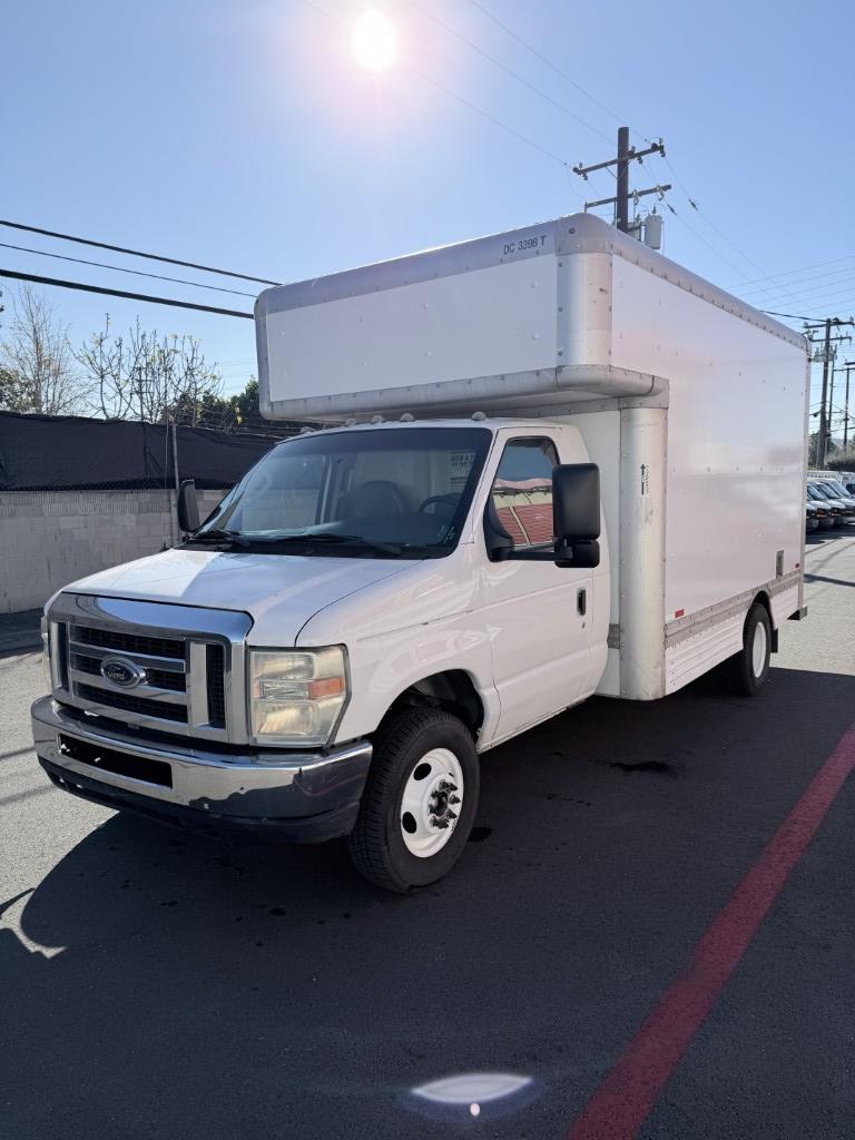 Used 2008 14 ' Box Truck for sale