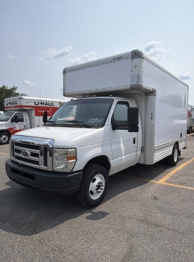 Used 2010 14 ' Box Truck for sale