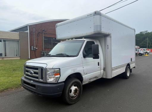 Used 2008 14 ' Box Truck for sale