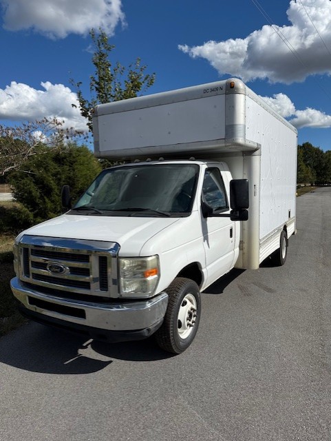 Used 2010 14 ' Box Truck for sale