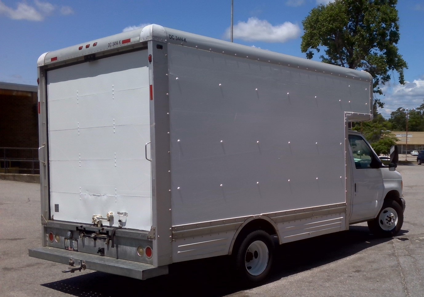 2007 14' Box Truck for Sale in Columbia, SC 29204 UHaul Truck Sales