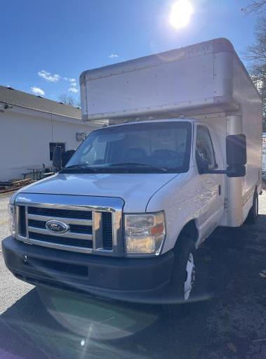 Used 2008 14 ' Box Truck for sale