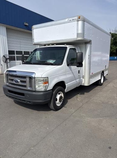 Used 2012 14 ' Box Truck for sale