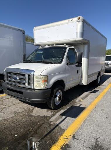 Used 2008 14 ' Box Truck for sale