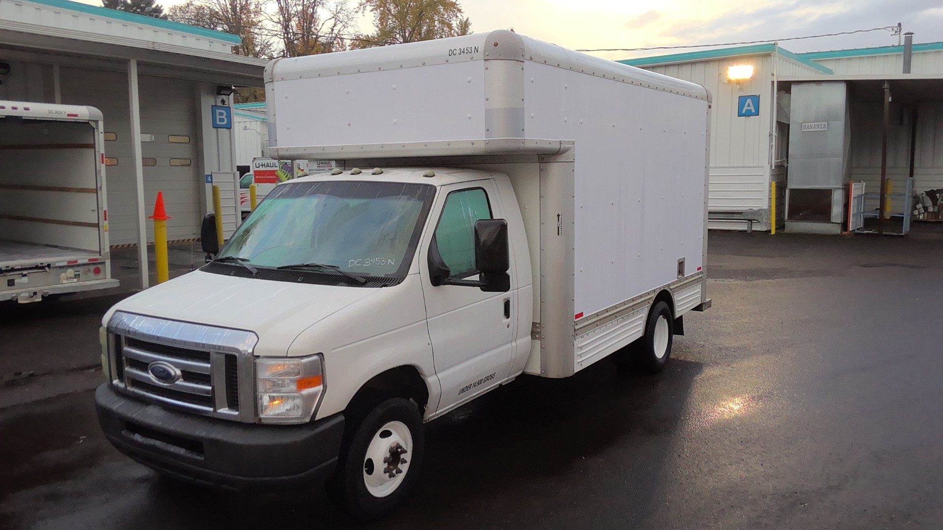 Used 2010 14 ' Box Truck for sale