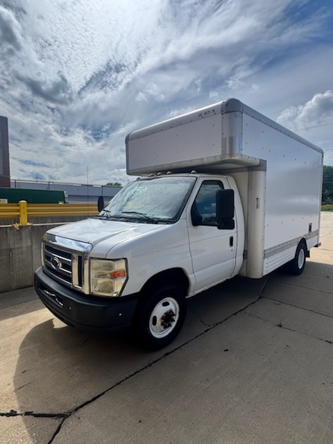 Used 2010 14 ' Box Truck for sale